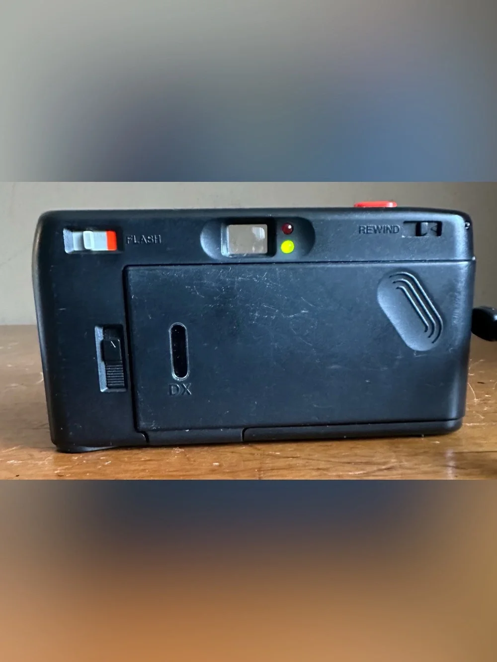 Vivitar PS:120 Focus Free Motorized DX 35mm Film Compact Camera w/Built-In Flash